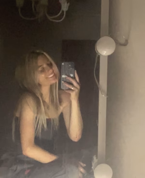 Liv Hollendoner - Project Casting Gallery Image 5 Liv Hollendoner - Gallery Image 5