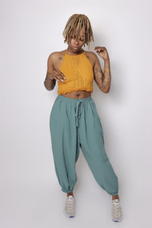 Mani Jones - Gallery Image 3