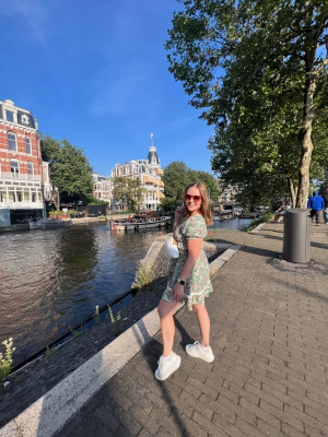 Emily Bagg - Gallery Image 2