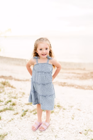 Kaitlyn Davis - Gallery Image 2