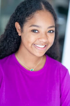 Chelsea Marks - Gallery Image 2