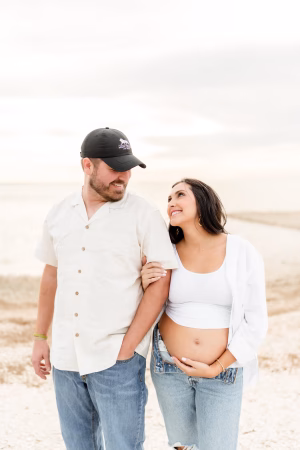 Kaitlyn Davis - Gallery Image 5