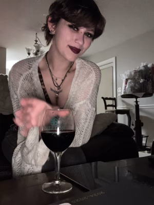 Lillian  Mundy - Gallery Image 7