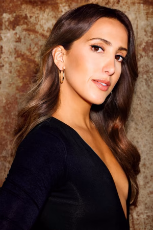 Renata Ribeiro - Gallery Image 2