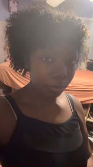 Mycha Robinson - Gallery Image 3