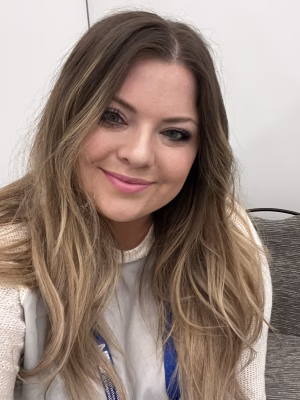 Ariel Daves - Gallery Image 2