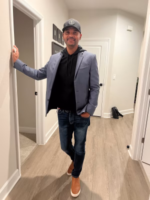 Theodor Kwame  Yebaoh - Gallery Image 1