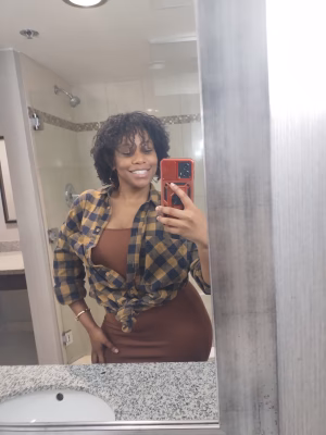 Candice Sullivan - Gallery Image 1