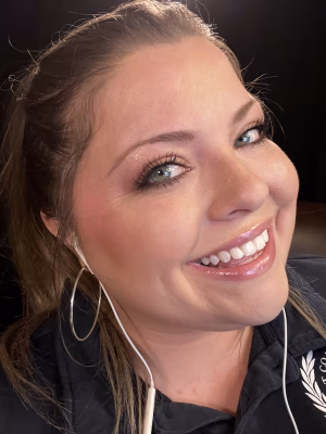 Ariel Daves - Gallery Image 8