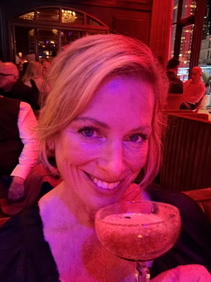 Jennifer Ellis - Gallery Image 1