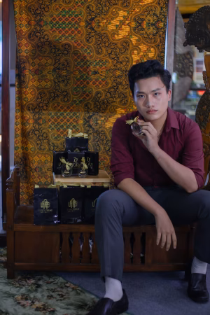 Delon Lorenzo  Wijaya - Gallery Image 1