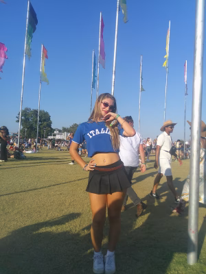 Carly Dupuis - Gallery Image 4