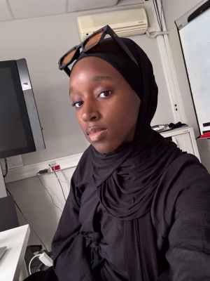 Dari  Wague - Gallery Image 4