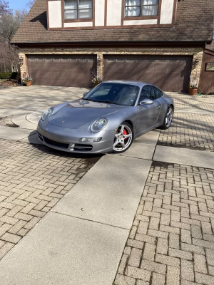 Tim Hennessy - Gallery Image 1