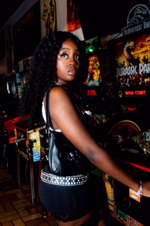 taylor mcelroy - Gallery Image 2