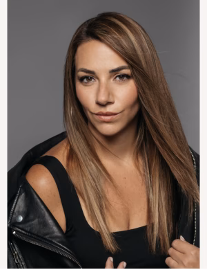 Amanda  Kelly - Gallery Image 2