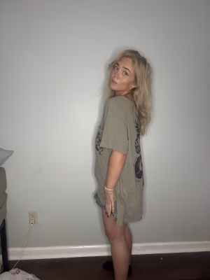 Camille Kinloch - Gallery Image 1