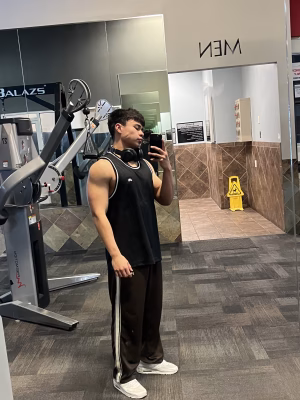 Kevin Tobar - Gallery Image 4