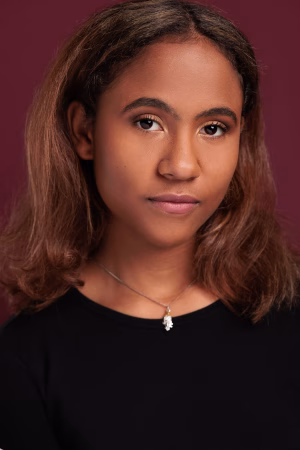 Edith  Malungu - Gallery Image 3