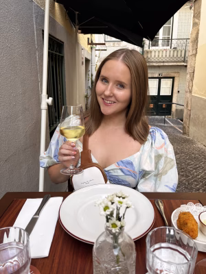 Emily Bagg - Gallery Image 3