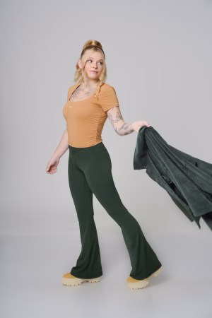 Alison Coker - Gallery Image 9