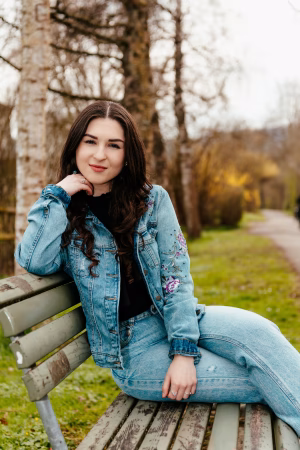 Ambera Jakupi - Project Casting Gallery Image 12 Ambera Jakupi - Gallery Image 12