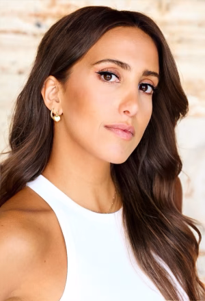 Renata Ribeiro - Gallery Image 1