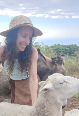 Emily Gordon - Gallery Image 1