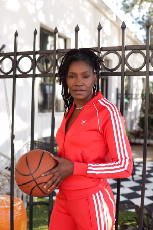 Tanis Jones - Gallery Image 6