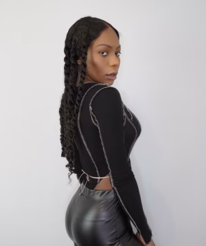 Nichole Davis - Gallery Image 4