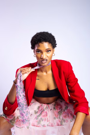 Mona Lezah - Gallery Image 16