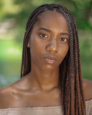 Kourtnie  Washington - Gallery Image 2