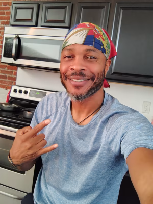 Eiam Akell - Gallery Image 7