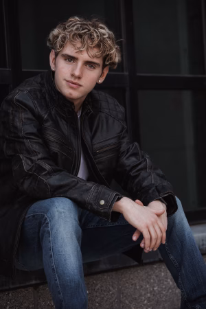 Keyan Richards - Gallery Image 1