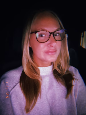 Aimee Dennis - Gallery Image 3