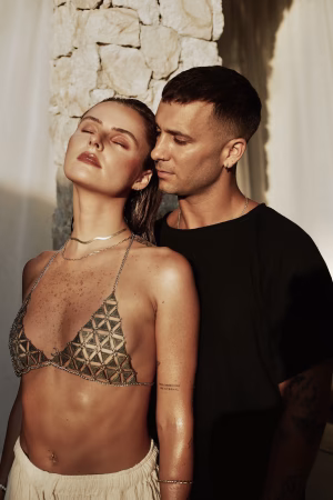 Alexandra Page - Gallery Image 2