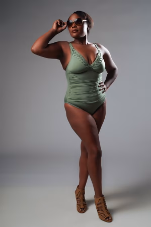 Terra Moore - Gallery Image 19