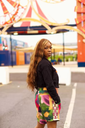 Dee Foxx - Gallery Image 15