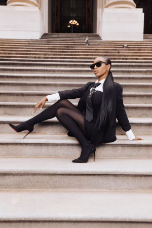 Dee Foxx - Gallery Image 7