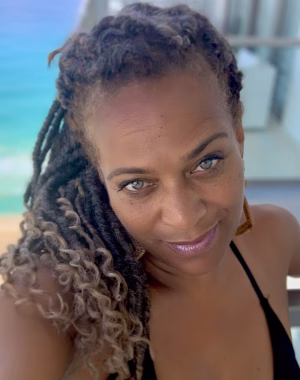 Laura Blackman - Gallery Image 4