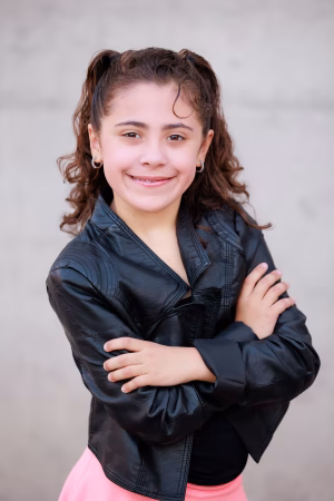 Amara Langdon - Gallery Image 4