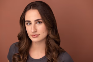 Juliana Leonardis - Gallery Image 1