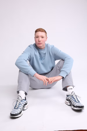 Alex  Baker - Gallery Image 9