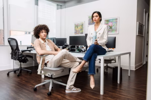 Liz Lanza - Gallery Image 10