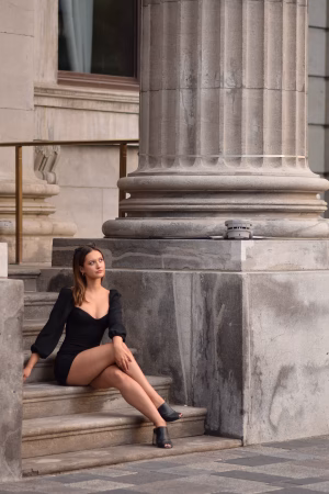 Caitlin Yardley - Gallery Image 4