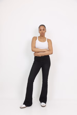 Dominique Yvonne Clayton - Gallery Image 6