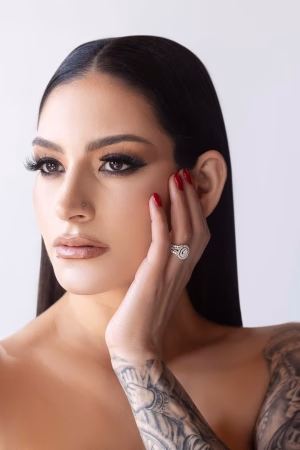 Kristal Leon - Project Casting Gallery Image 4 Kristal Leon - Gallery Image 4