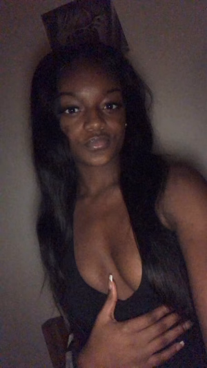 Leeasia Brown - Gallery Image 2