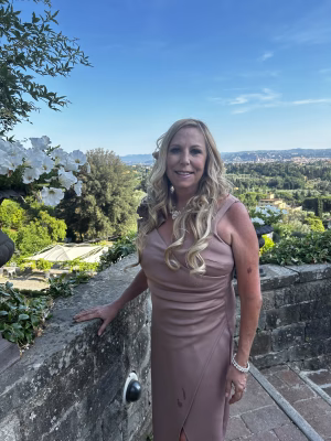 Susie  Sawyer - Gallery Image 7