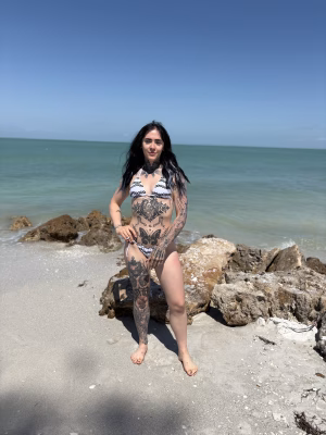 Vanessa Yezen - Gallery Image 4